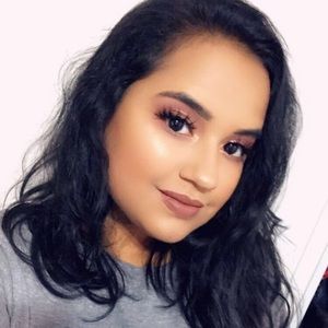 Meet your Posher, Angelica